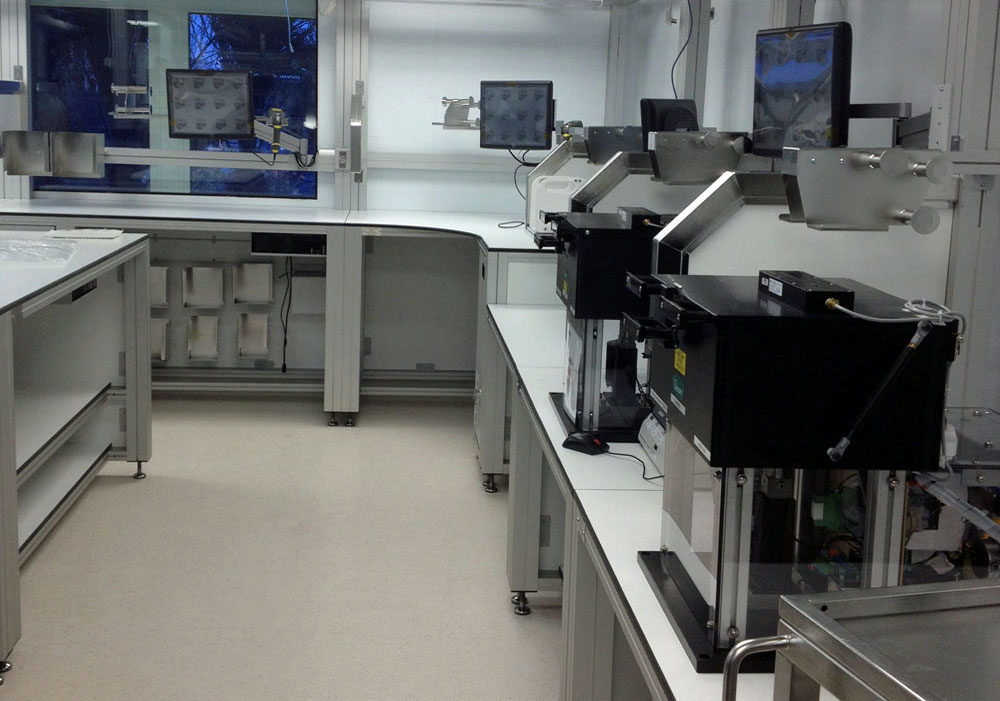 Laboratory Workstations for measurement and scanning